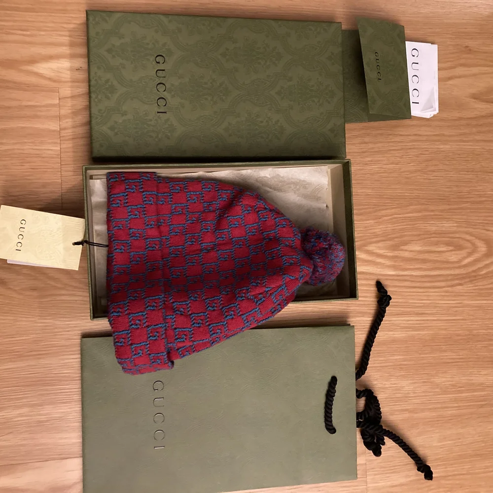 Gucci Square G Knitted Hat In Red - Authentic - Picture 2 of 4